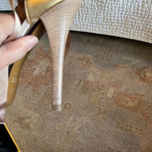 Fendi.  Nutcracker. Off the chain. Gorgeous.  Wore on wedding day.  38.5 - Picture 14 of 15